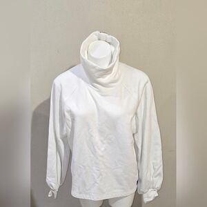 B Fire + Ice White Turtle Neck Sweater Women's Size Medium